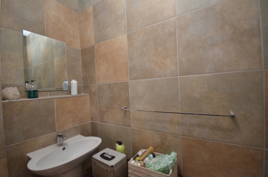 2 Bedroom Property for Sale in Nahoon Beach Eastern Cape